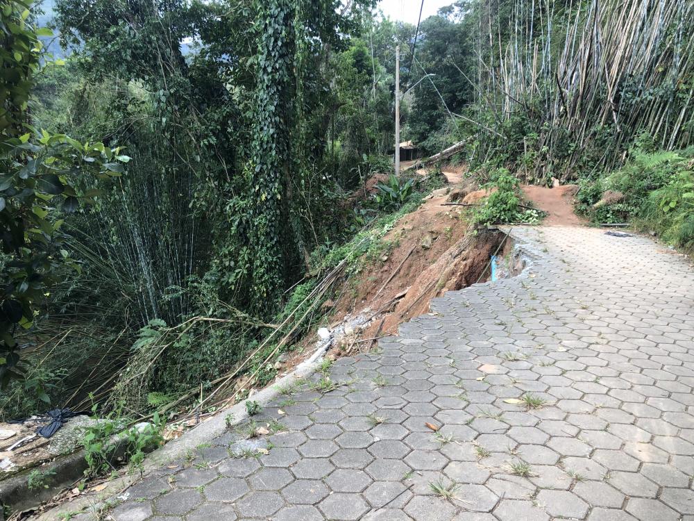 Trecho que desabou na tragédia de 19 de fevereiro na Estrada Beira Rio em Boiçucanga 