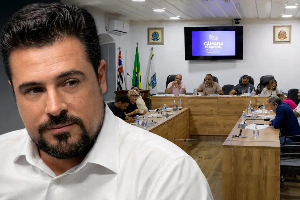 Ex-prefeito Felipe Augusto terá suas contas analisadas pelos vereadores da Câmara Municipal de São Sebastião após parecer desfavorável do Tribunal de Contas do Estado de São Paulo.