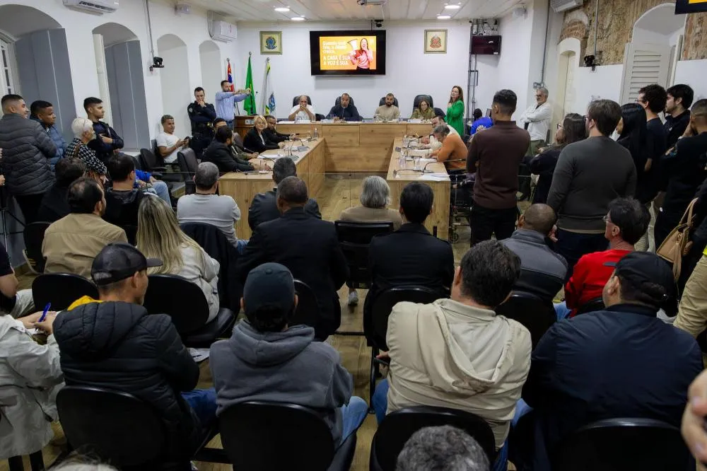 Câmara Municipal de São Sebastião rejeitou por unanimidade as contas do exercício financeiro de 2022 durante sessão realizada na noite de terça-feira (16).